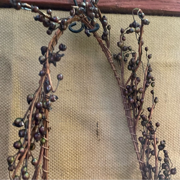 3 Garlands Primitive Berry for Farmhouse, Cottage and Rustic Mantel, set of 3 - Picture 3 of 10